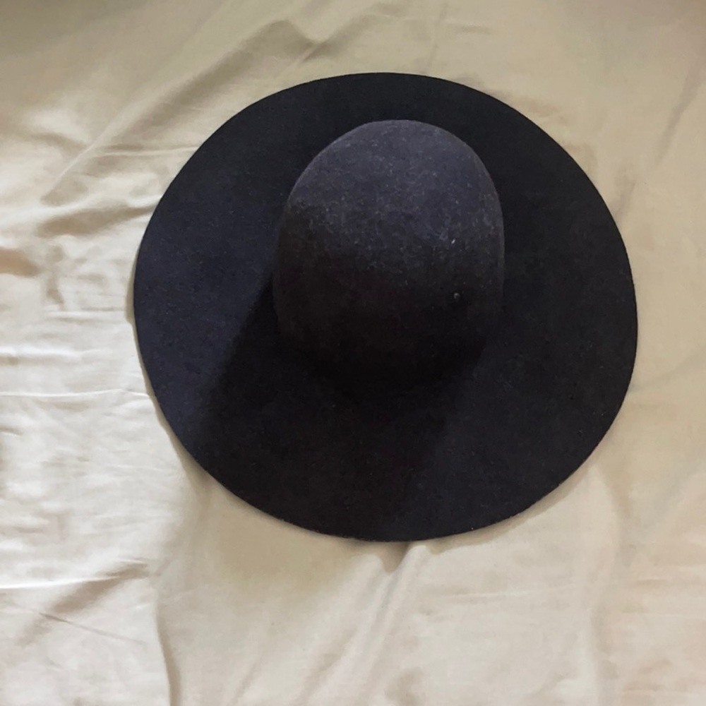 Brown floppy hat from forever 21